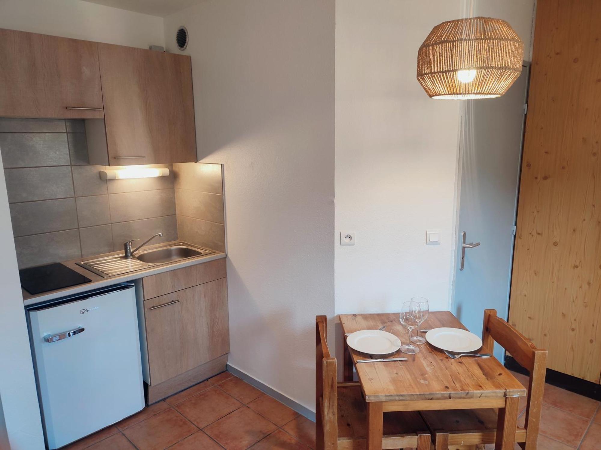 Le Studio Des Garrigues - Climatise Gréoux-les-Bains Eksteriør billede