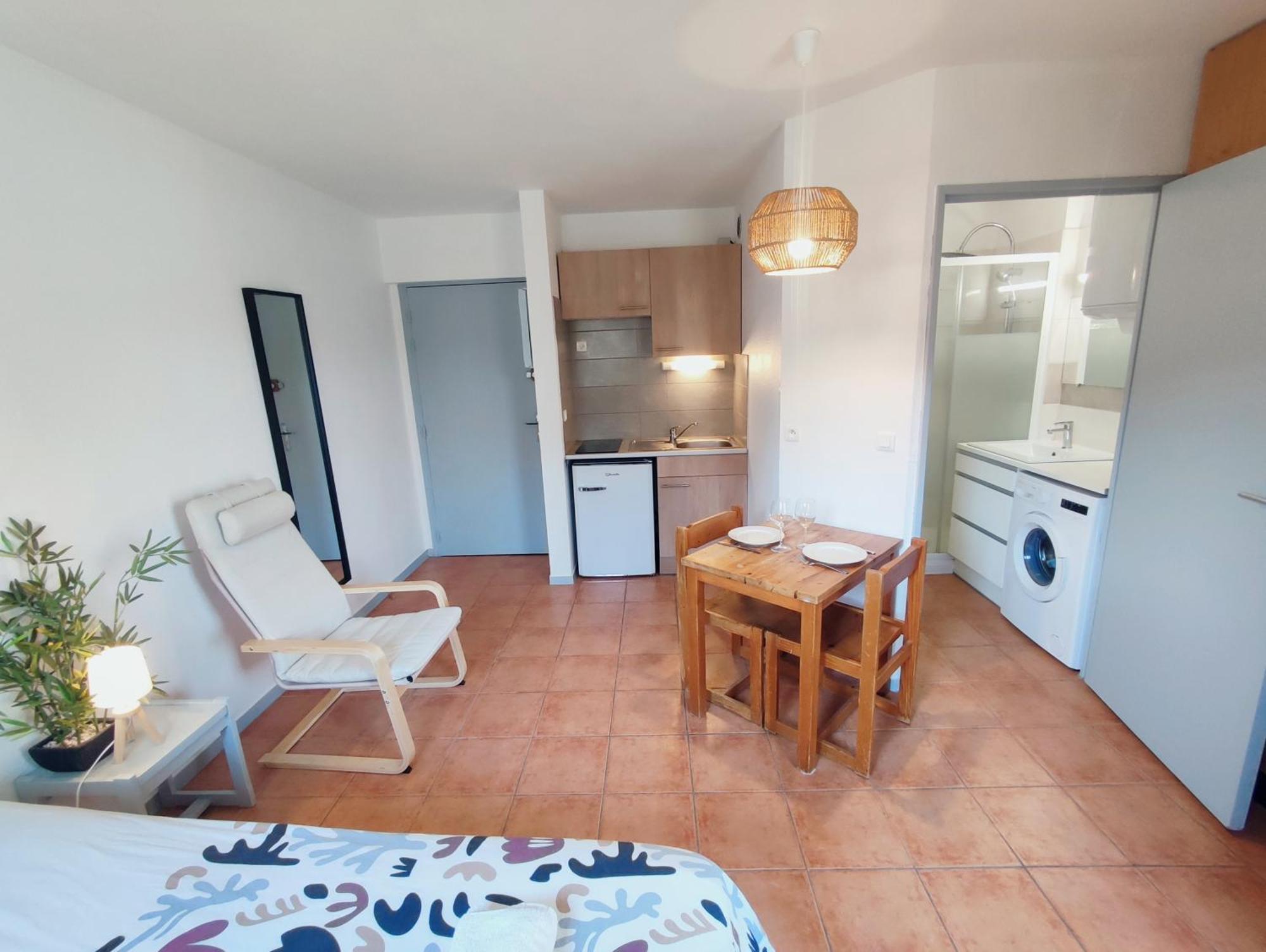Le Studio Des Garrigues - Climatise Gréoux-les-Bains Eksteriør billede